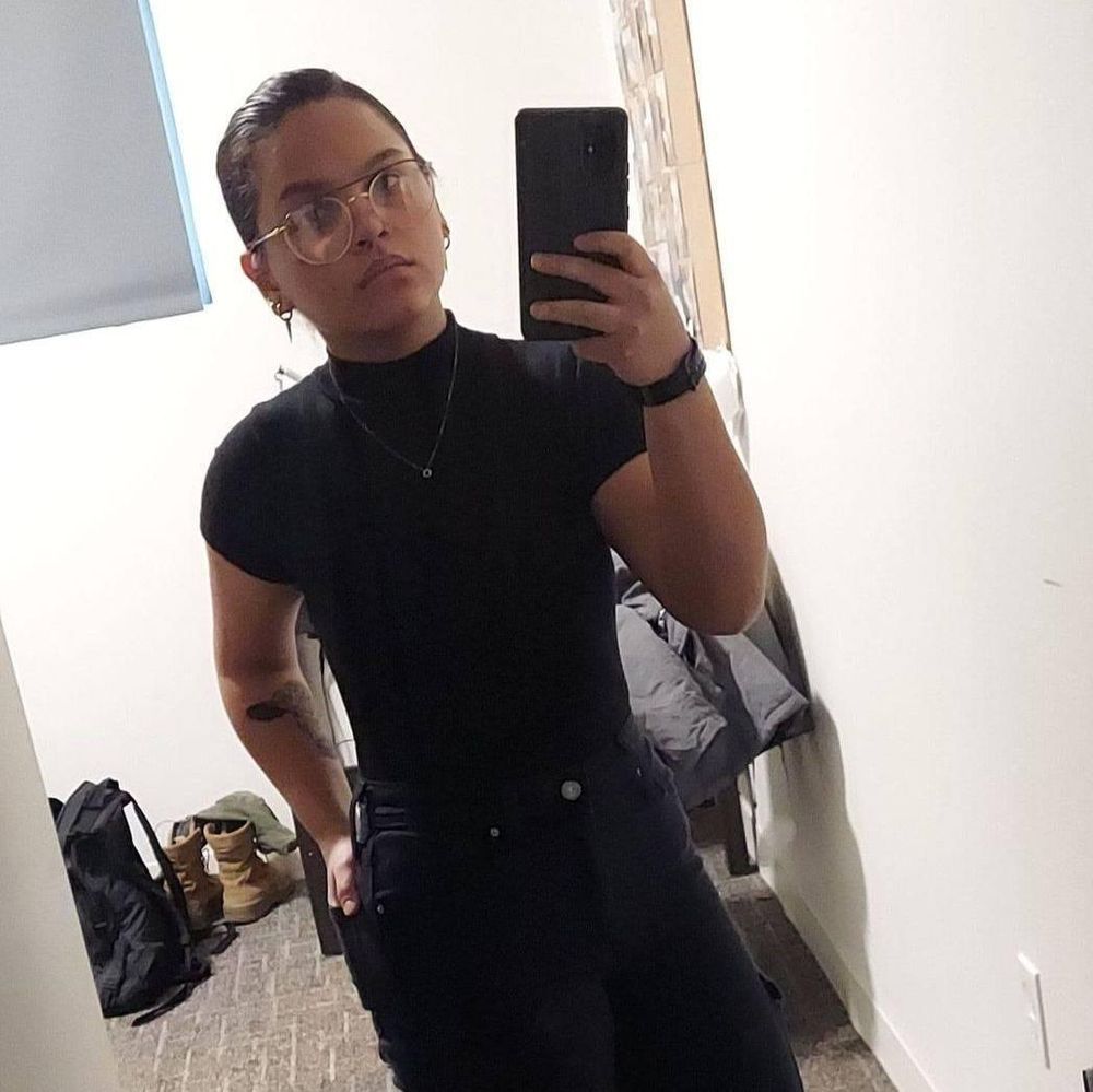 Meet your Posher, Fabi